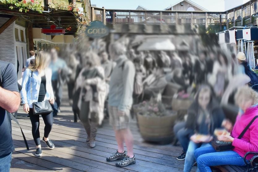 Blurred or no vision in the center of the visual field
