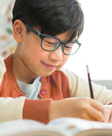 Cận thị: Nguyên nhân và triệu chứng của cận thị